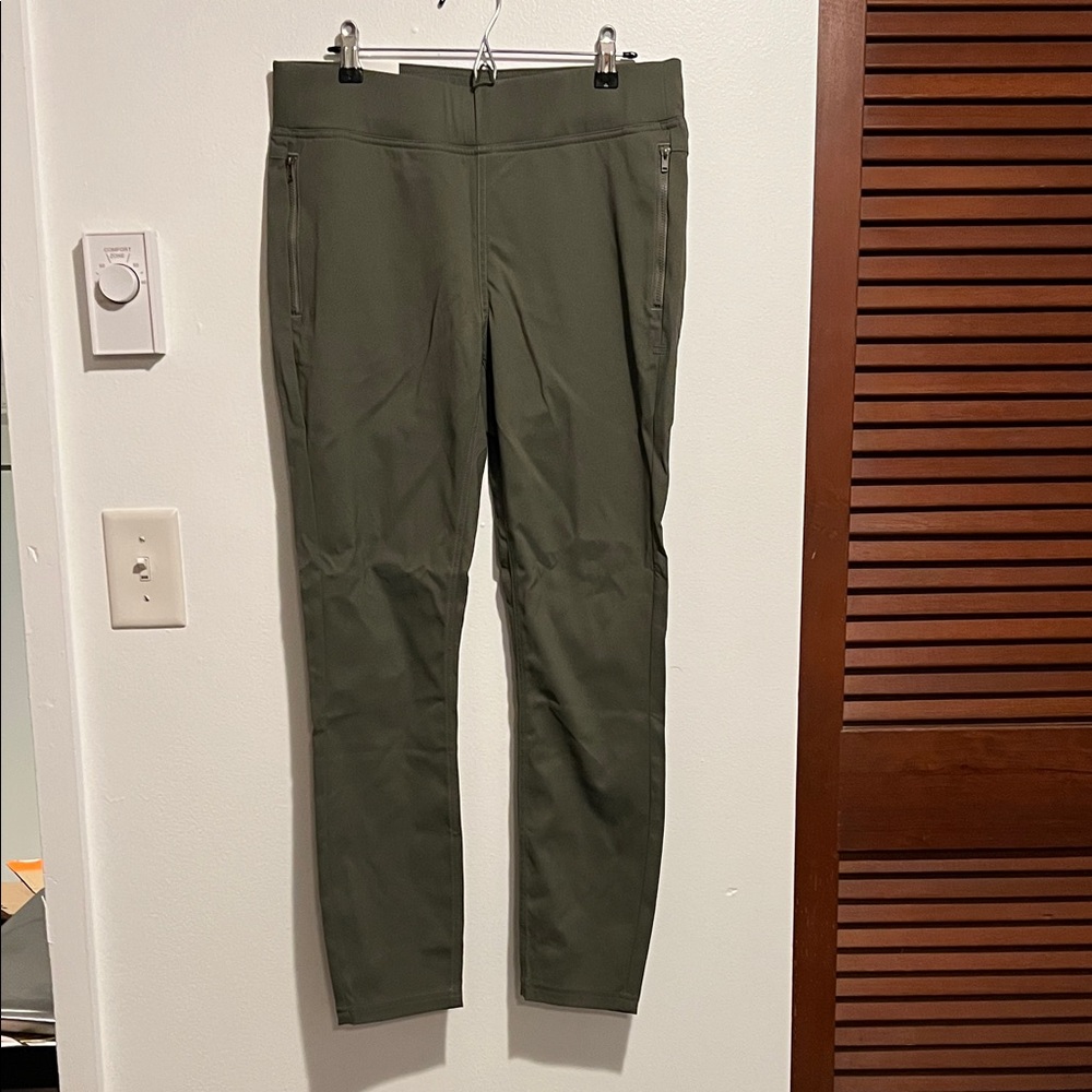 Toad&Co Women's Olive Green Rover Moto Crop Pant